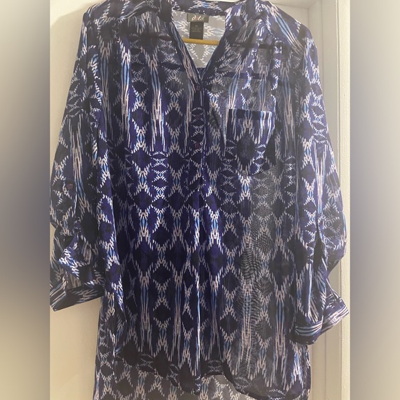 Bundle 2/$7 Quarter sleeve sheer top - Picture 1 of 3